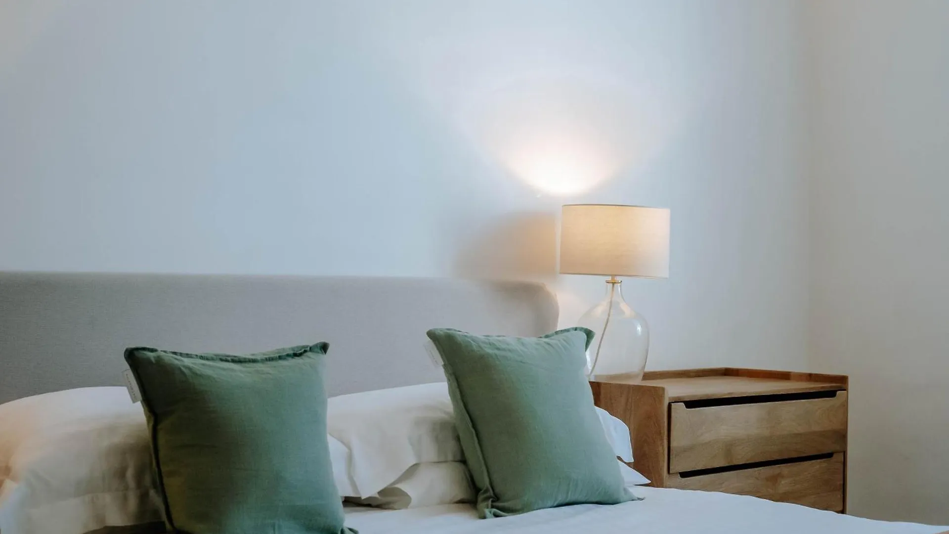 Dragon Parade Apartment - Central Harrogate 0*,